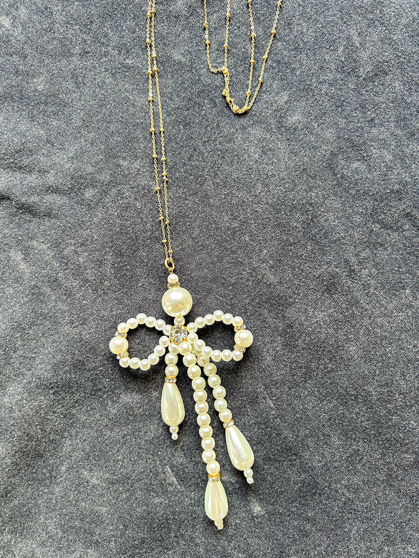 Pearl Bow Necklace - BeLoved Boutique