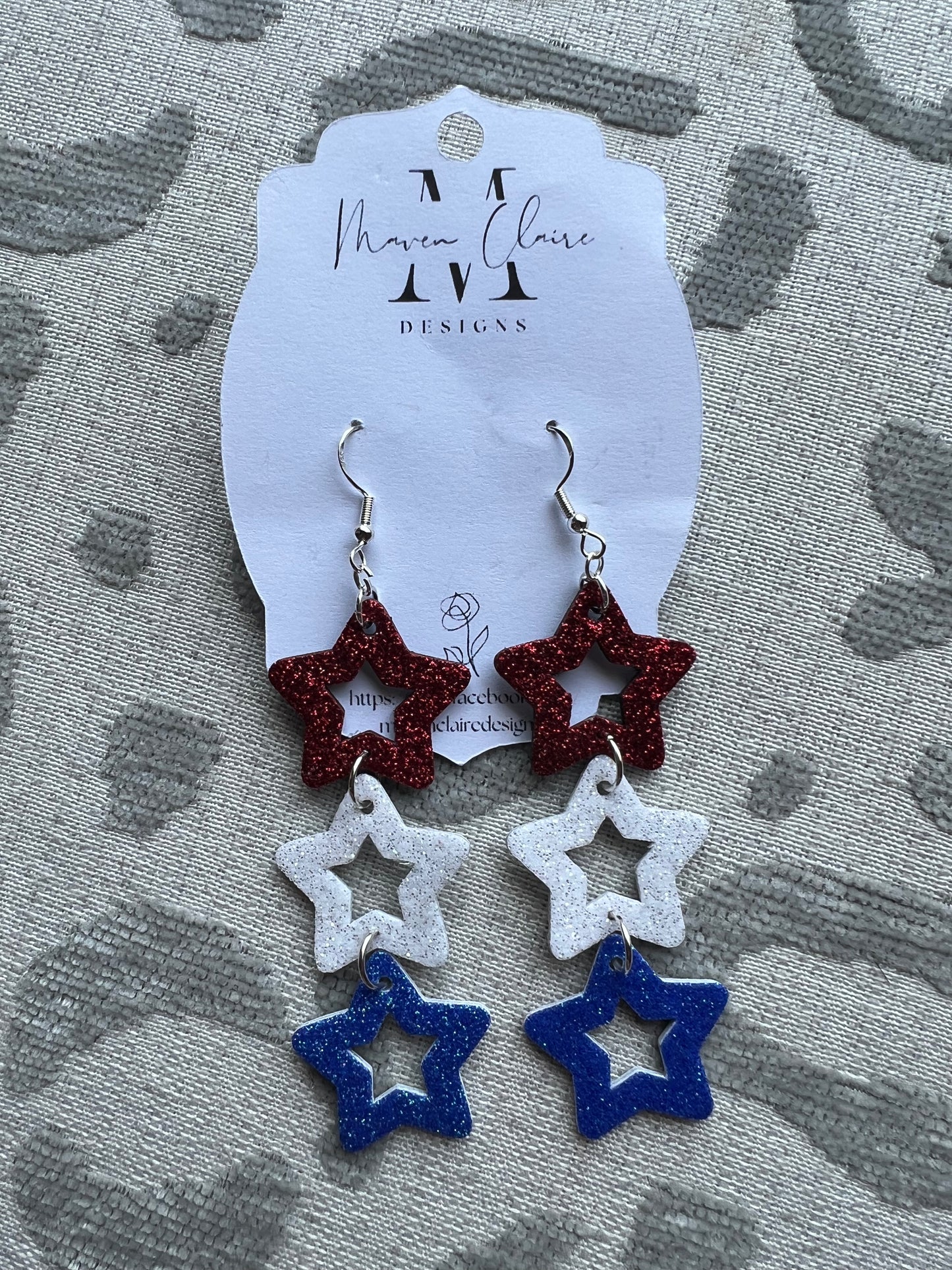 Star Dangle Earrings - BeLoved Boutique