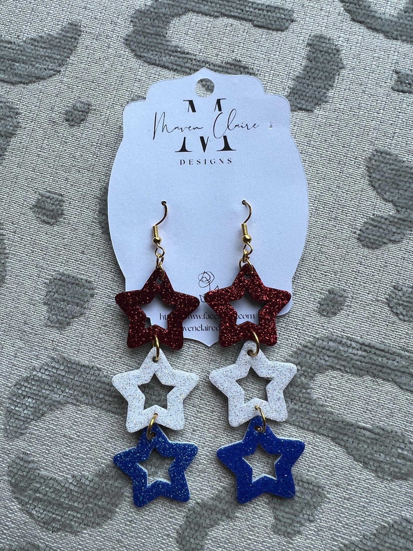 Star Dangle Earrings - BeLoved Boutique