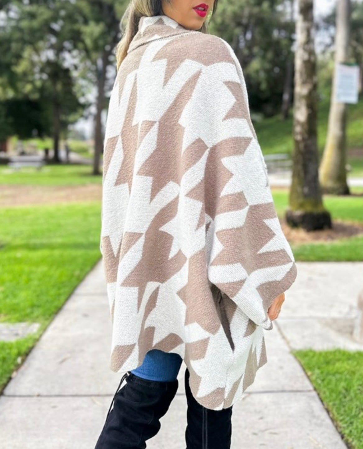 Cardigan Houndstooth Oversized