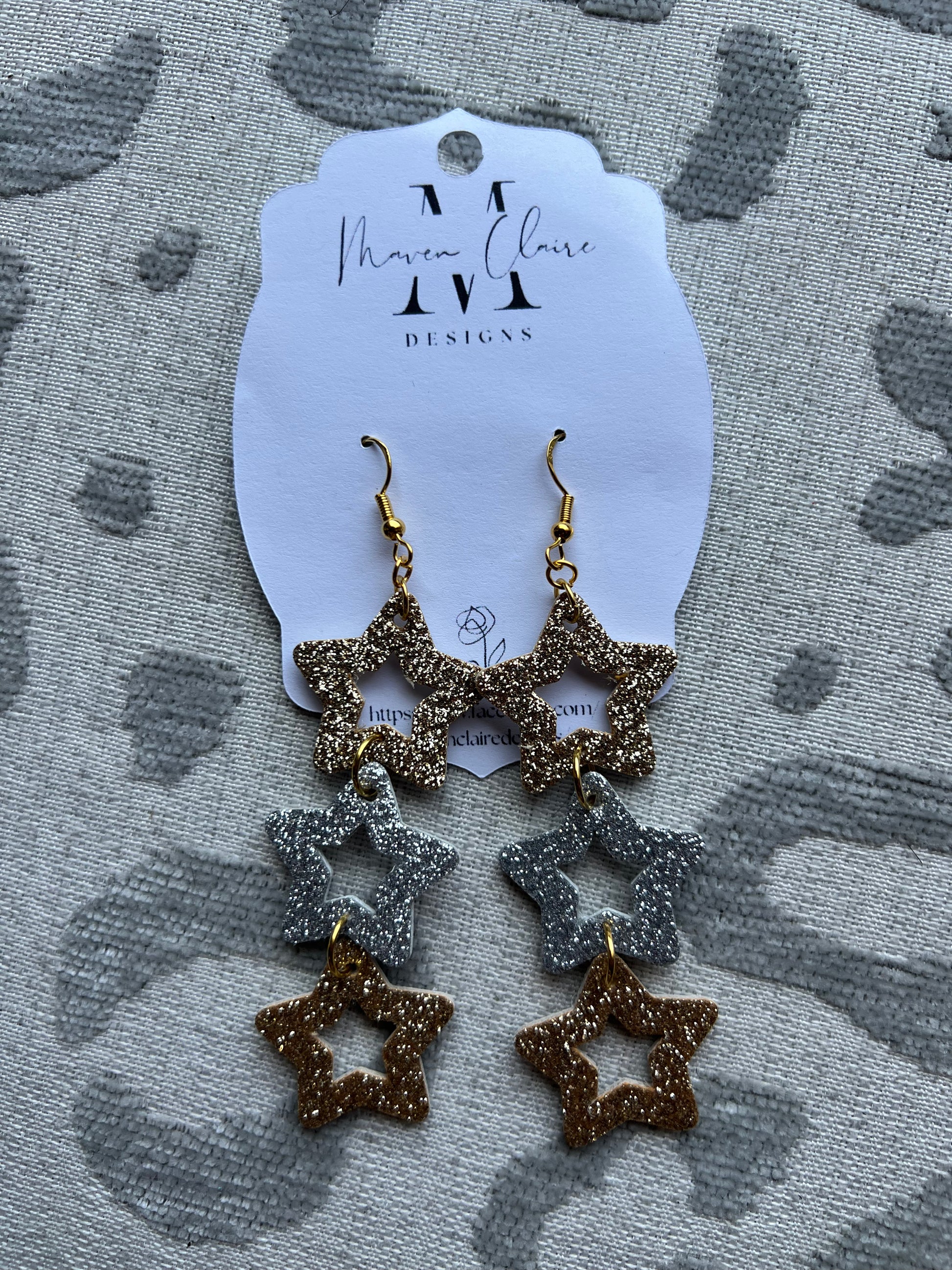 Star Dangle Earrings - BeLoved Boutique 